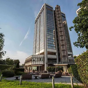 Western The Hub Milan